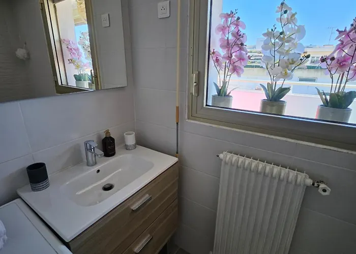 Le Duplex Антиб